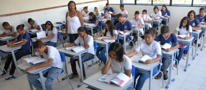 OPORTUNIDADE: Governo abre processo seletivo para contratar professores por meio do Reda