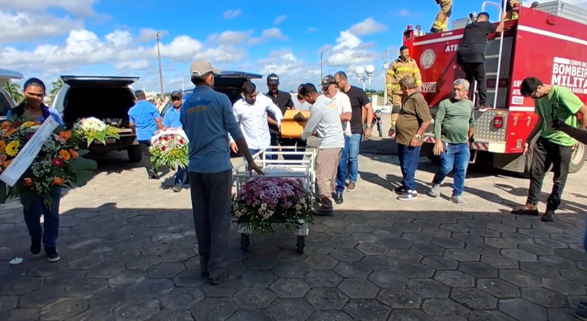 Sepultamento Modelo Teixeira De Freitas