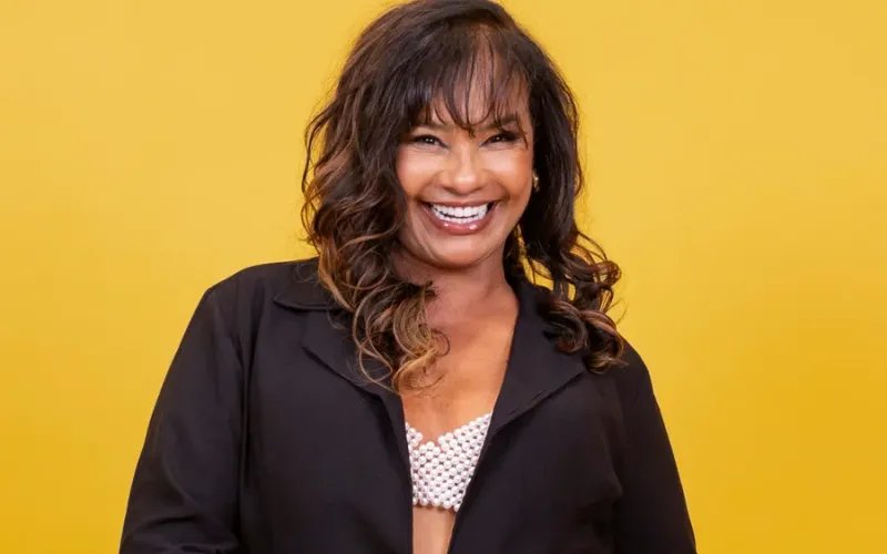 A atriz Solange Couto, de 69 anos, &eacute; uma das participantes confirmadas no grupo Camarote do BBB 26/Foto: Redes Sociais&nbsp;