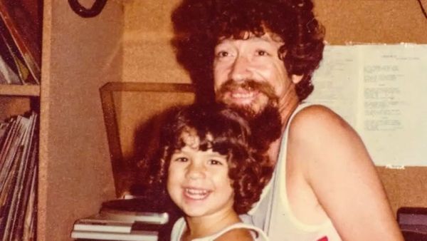 Vivi Seixas com o pai, Raul Seixas | Foto: arquivo pessoal