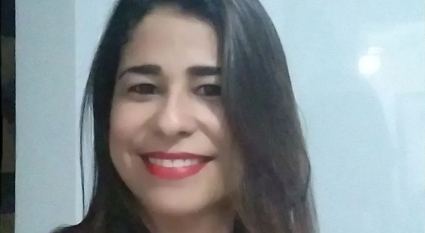 Corpo de professora morta pelo próprio marido dentro de escola é velado em Salvador