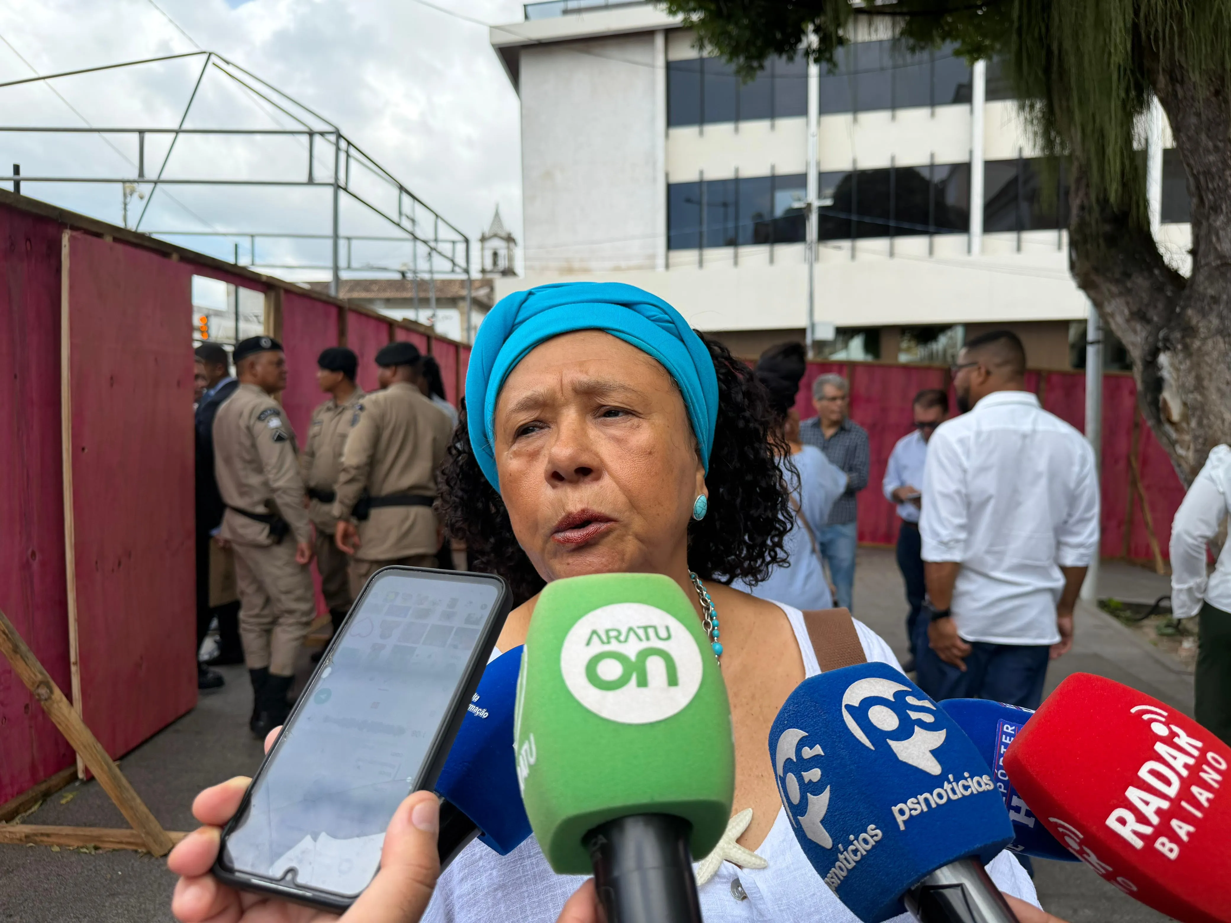 ‘Ele não foi traído’, diz Marta Rodrigues sobre Coronel