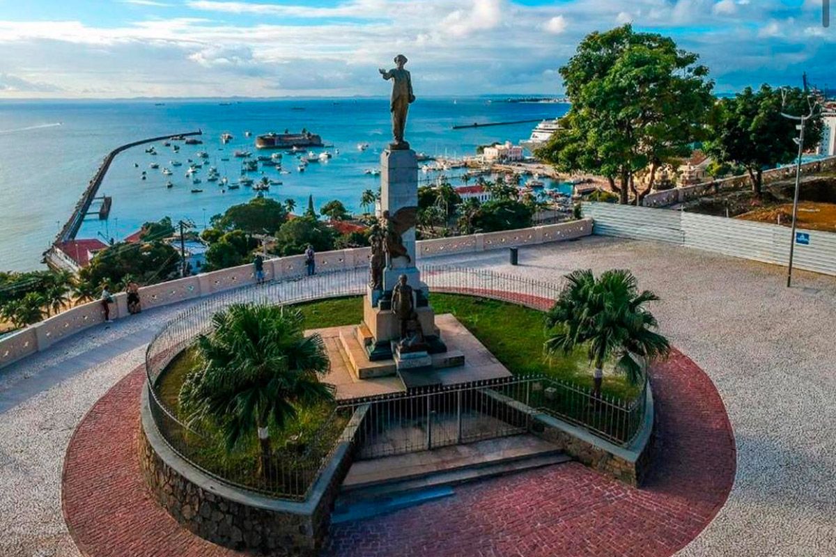 Pra&ccedil;a Castro Alves