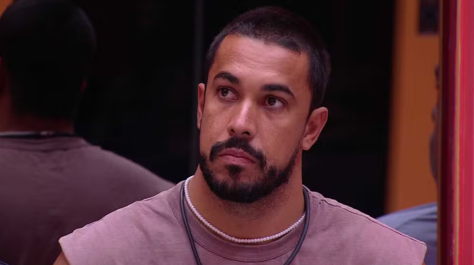 Maike foi eliminado e Renata acabou em mais um paredão no BBB 25. Foto: Globo
