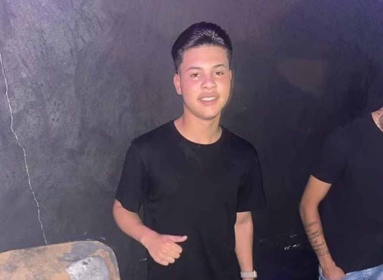 Adolescente De 15 Anos Morre Após Ser Baleado Em Assalto