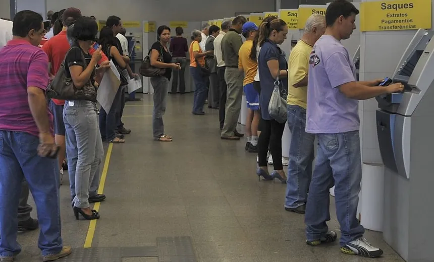 Agências bancárias só voltam a abrir na próxima quarta-feira às 12h