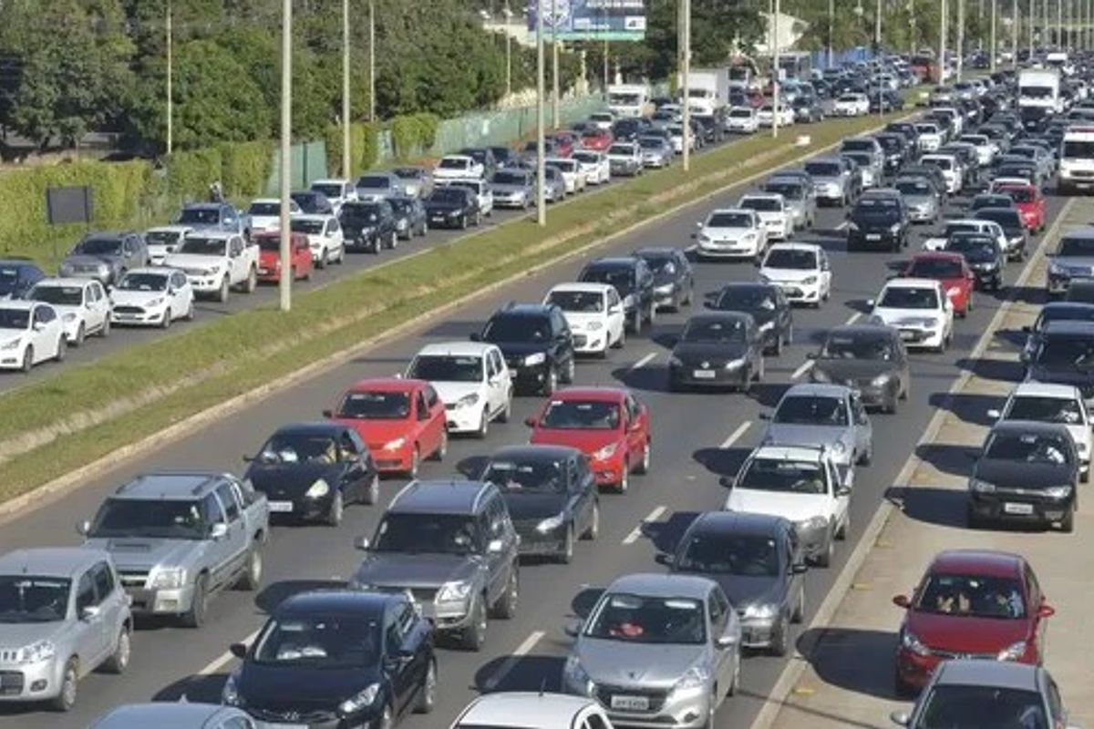 Pr&ecirc;mio da Mega-Sena pode comprar quase 900 carros populares. Foto: Ilustra&ccedil;&atilde;o