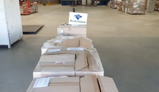Receita Federal apreende 720 garrafas de vinhos argentinos em Salvador; produtos valem R$ 144 mil 