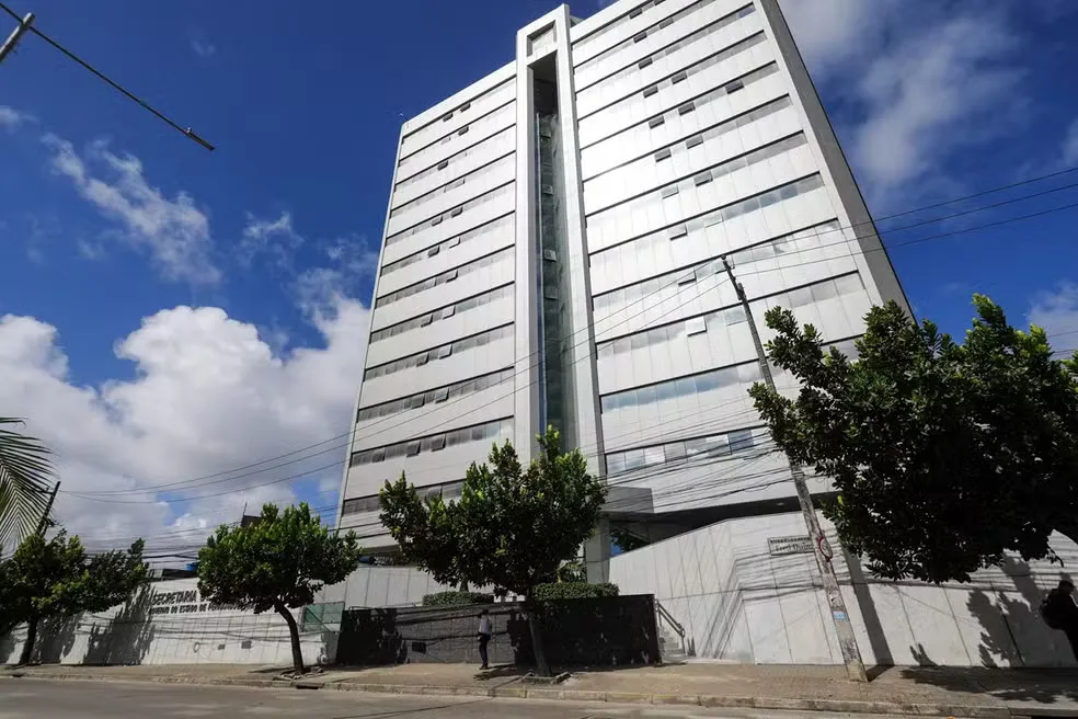 Concurso público oferece 460 vagas com salários de até 11,3 mil
