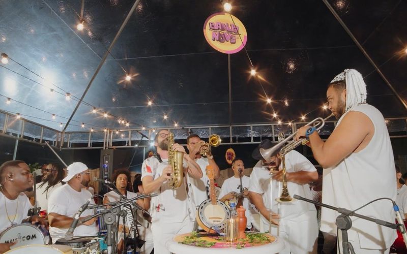 O Banjo Novo é uma roda de samba de Salvador, que valoriza a ancestralidade, a cultura negra e a ocupação democrática de espaços urbanos/Foto: Divulgação