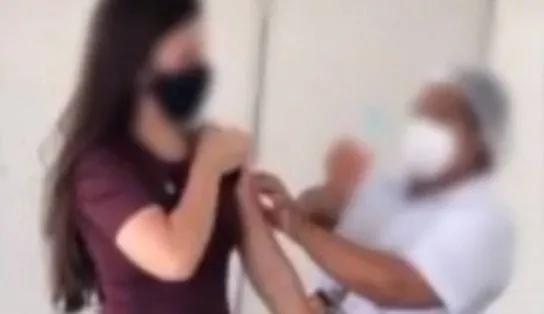 Covid-19: estudantes de odontologia são flagrados 'furando fila' de vacinação em Feira de Santana