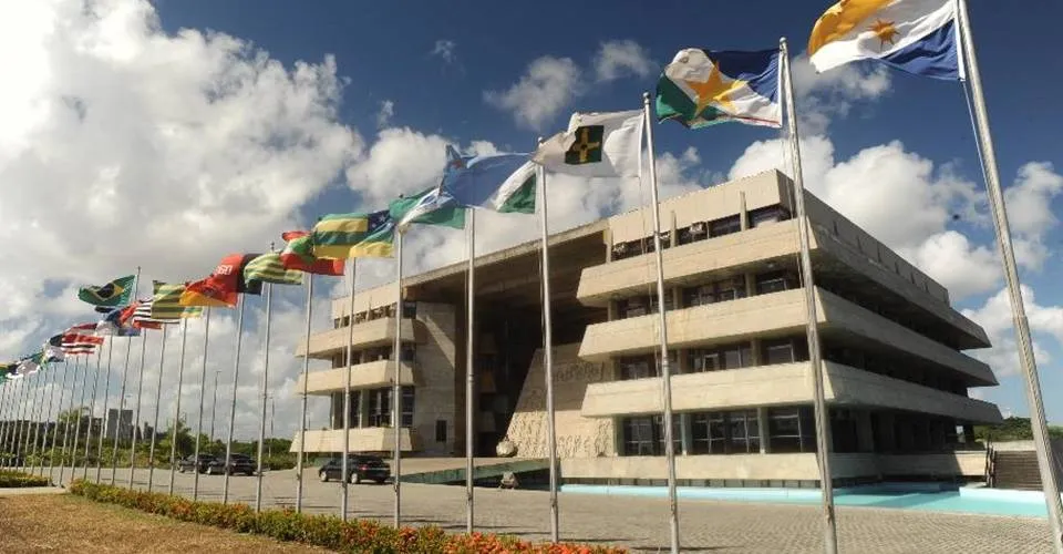 Legislativo baiano entra em recesso com implantação de regime de turnão