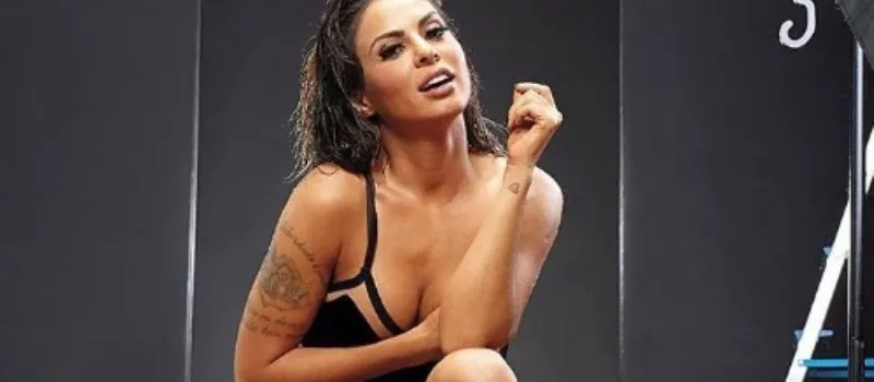 SENSUAL: Alinne Rosa publica vídeo exclusivo do ensaio que ela fez para revista masculina