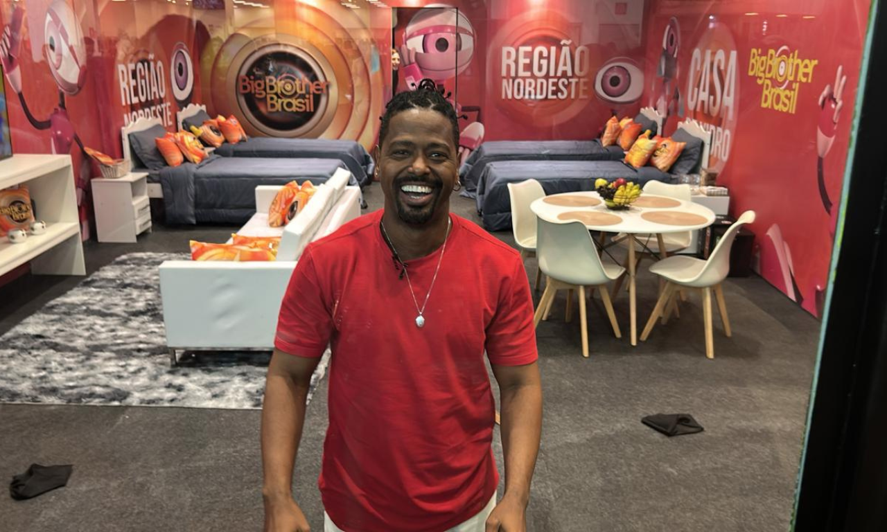 Conhe&ccedil;a baiano de Itapu&atilde; e pai de cantora mirim que tenta vaga no BBB26.Foto: Laraelen - Aratu On