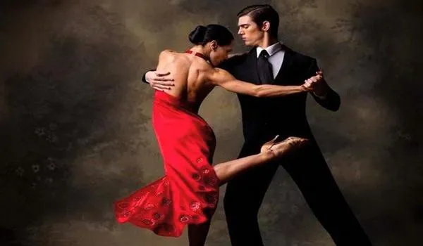 Aulas de tango são oferecidas gratuitamente em shopping de Salvador; confira