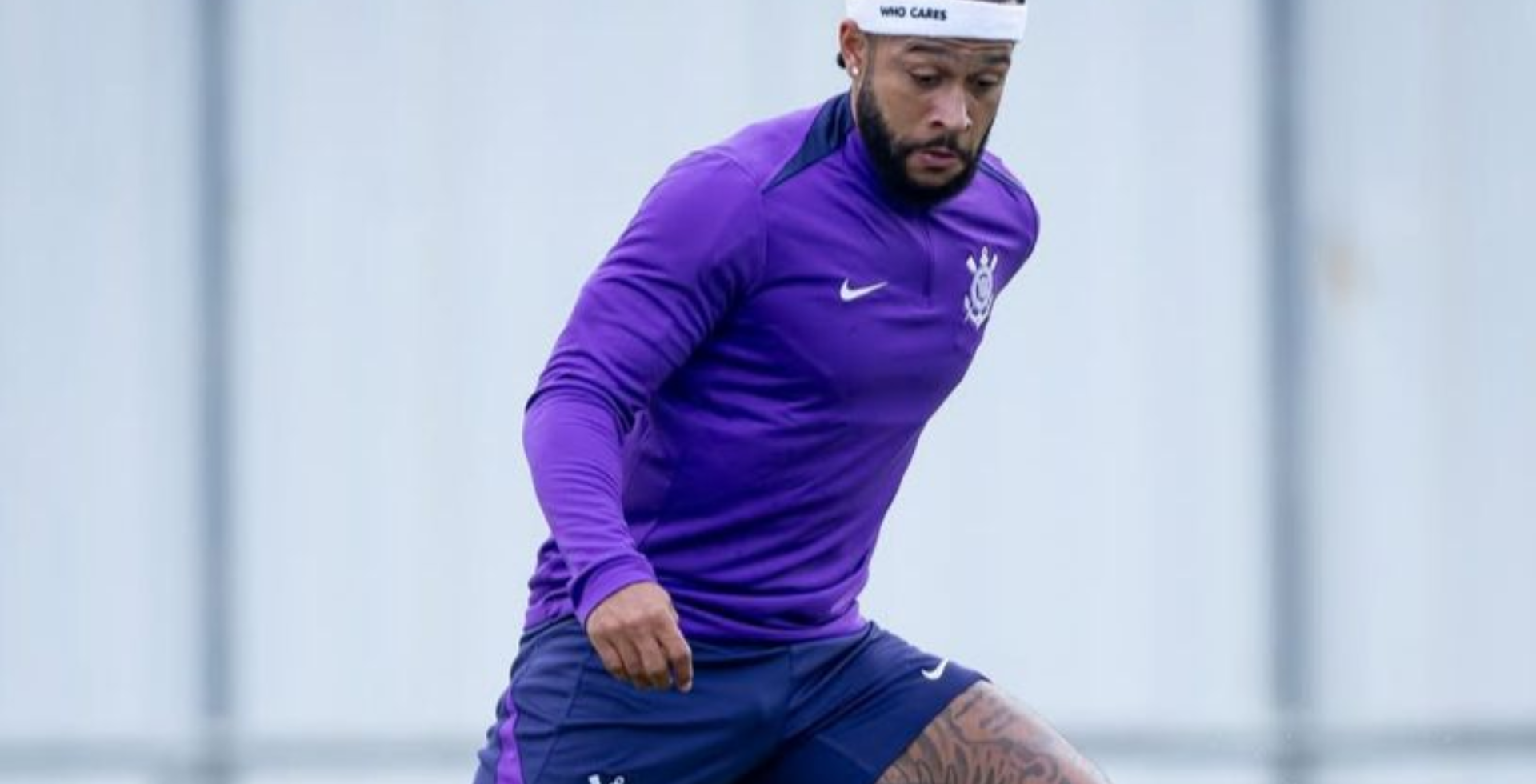 Memphis Depay em treino com o Corinthians. Foto: Reprodução| Redes Sociais (@memphisdepay)