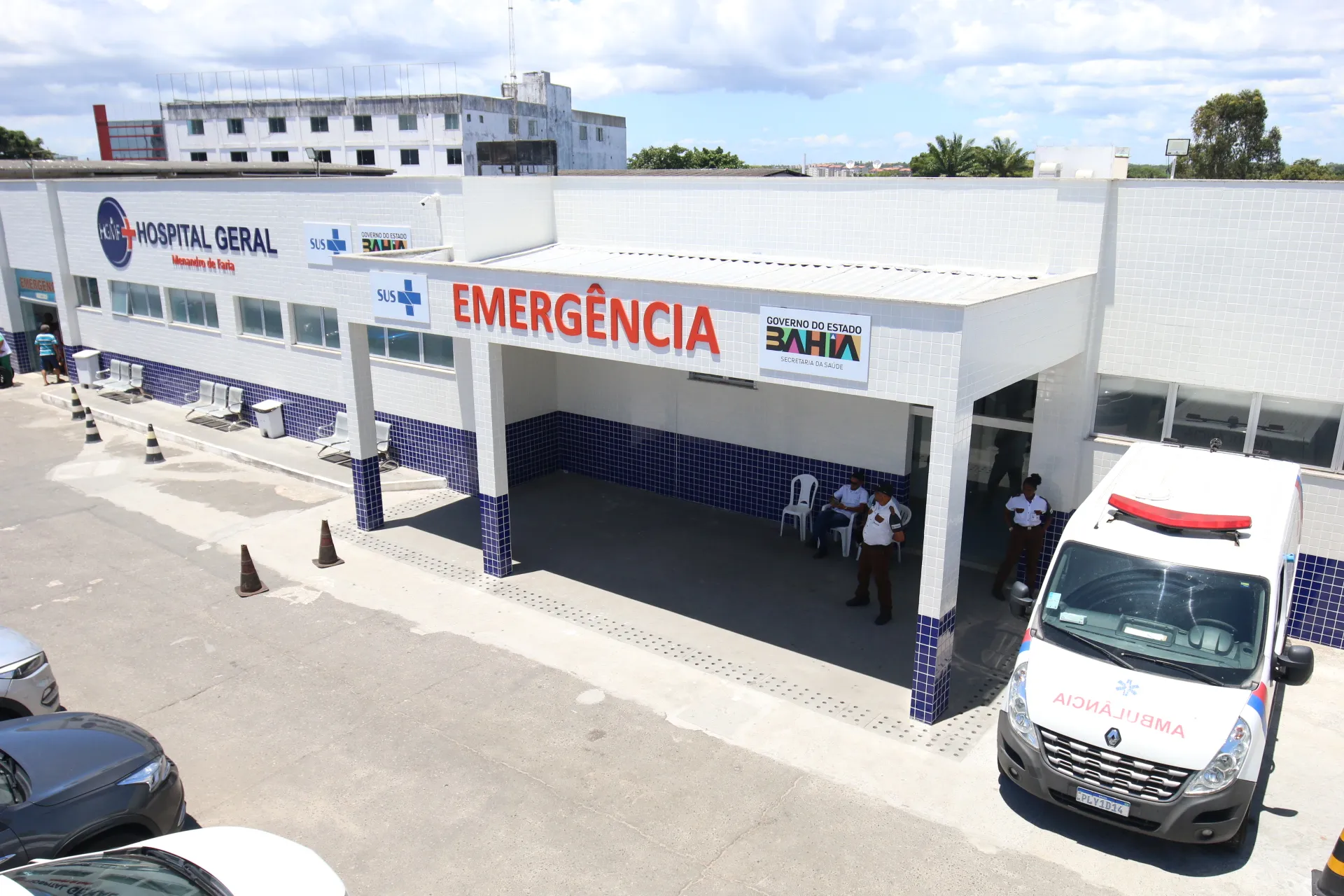 Trio baleado participava de um tiroteio entre facções que disputam o controle do tráfico de drogas 