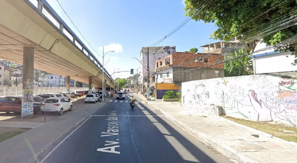 Ao todo, sete automóveis tiveram danos com a batida