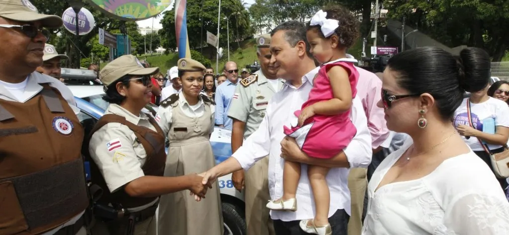 Dia Internacional da Mulher: Rui Costa assina termo de cooperação para a Ronda Maria da Penha