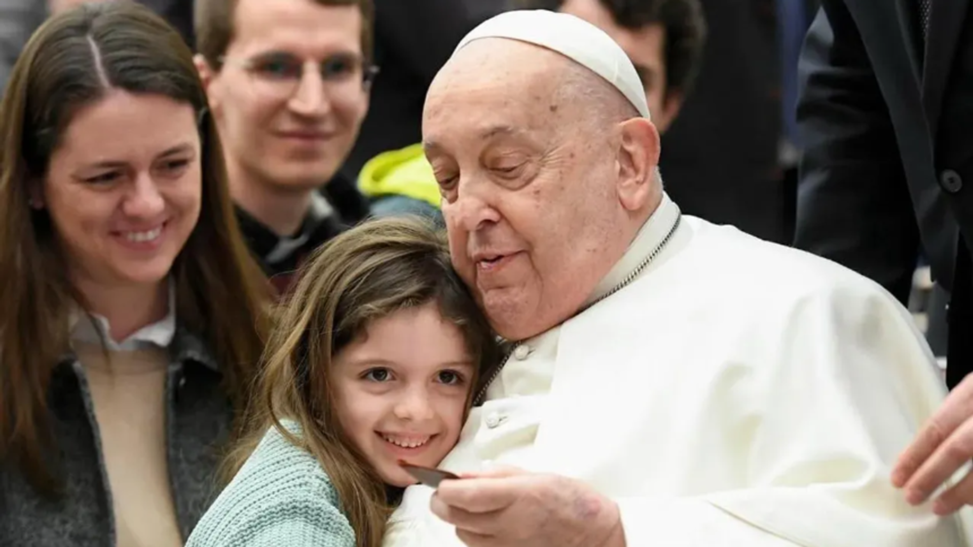Papa Francisco teve a ventilação mecânica suspensa, segundo o novo boletim publicado pelo Vatican News. Foto: Reprodução| Redes Sociais (@Franciscus)