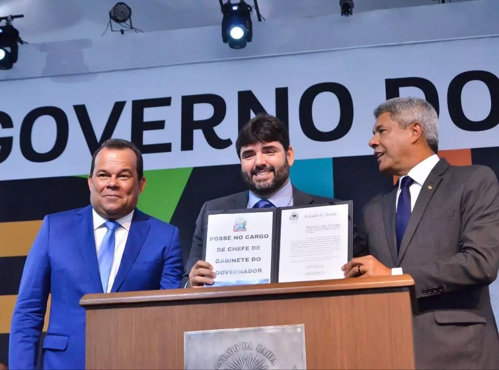 O secretário Adolpho Loyola afirmou que a renovação do PT está sendo feita e que a base do partido é o diálogo com a população. Foto: GovBa