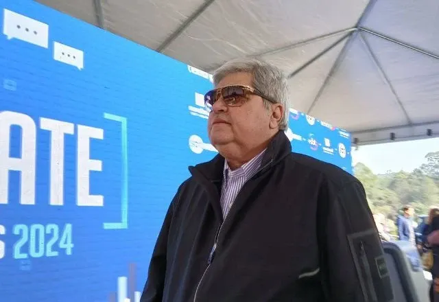 Datena chega para debate do SBT para a Prefeitura de São Paulo: 'Espero que haja tranquilidade'