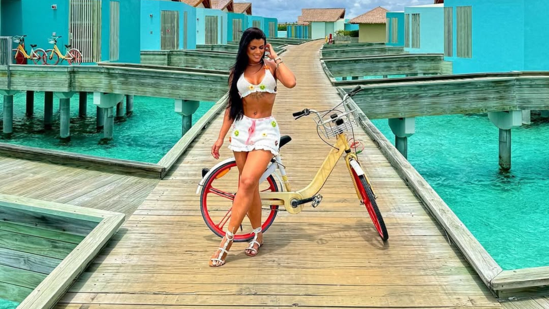 Influenciadora Theila Sabrina se pronuncia nas redes sociais. Foto: Instagram 