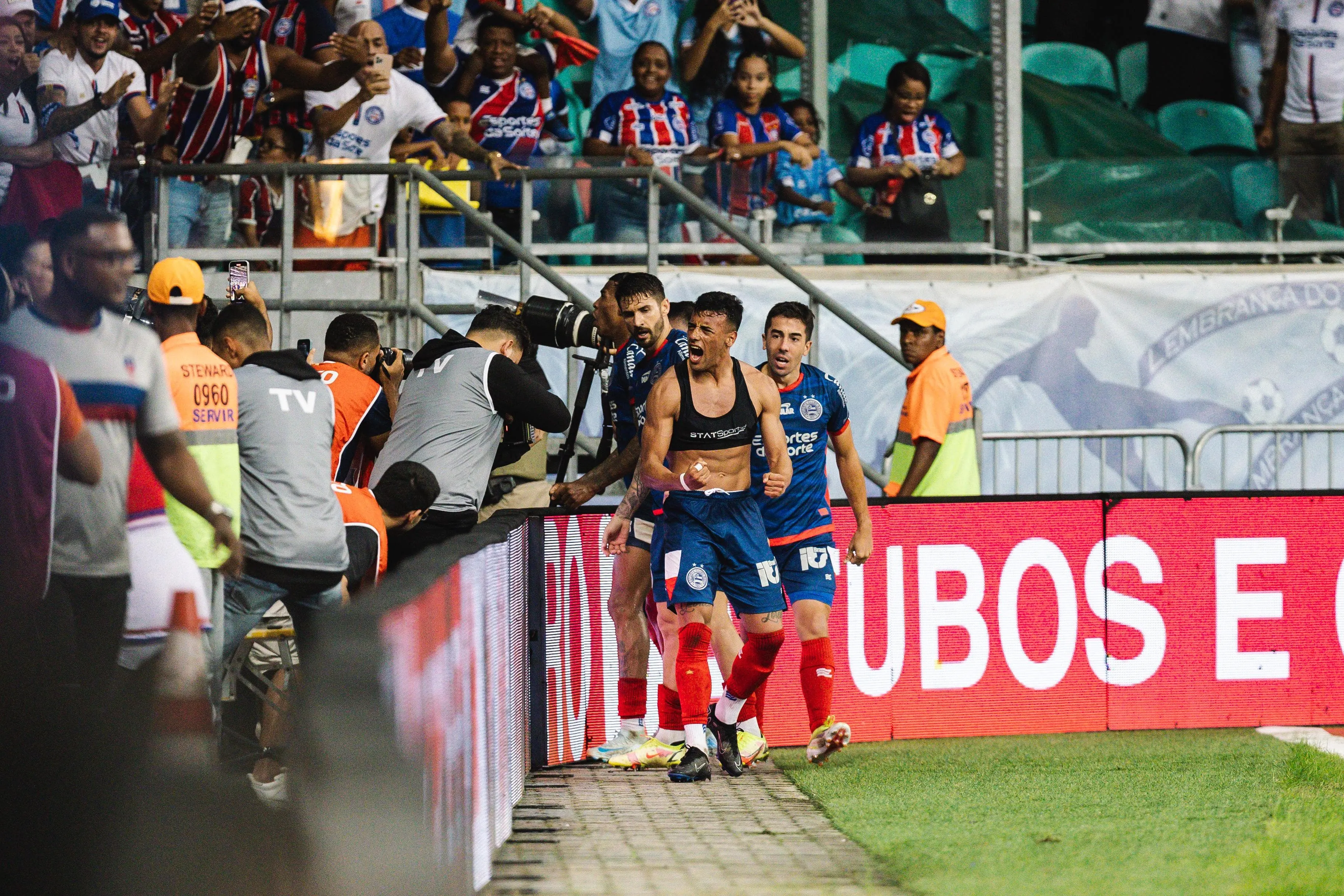 Com gol de Lucho Rodriguez, Bahia vence o Botafogo e avança às quartas da Copa do Brasil
