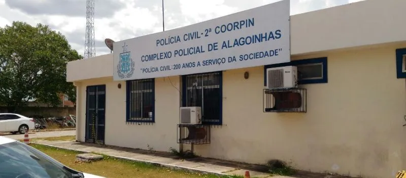 RACISMO: Agente de saúde é presa acusada de chamar guarda municipal de ?macaco?, em Alagoinhas
