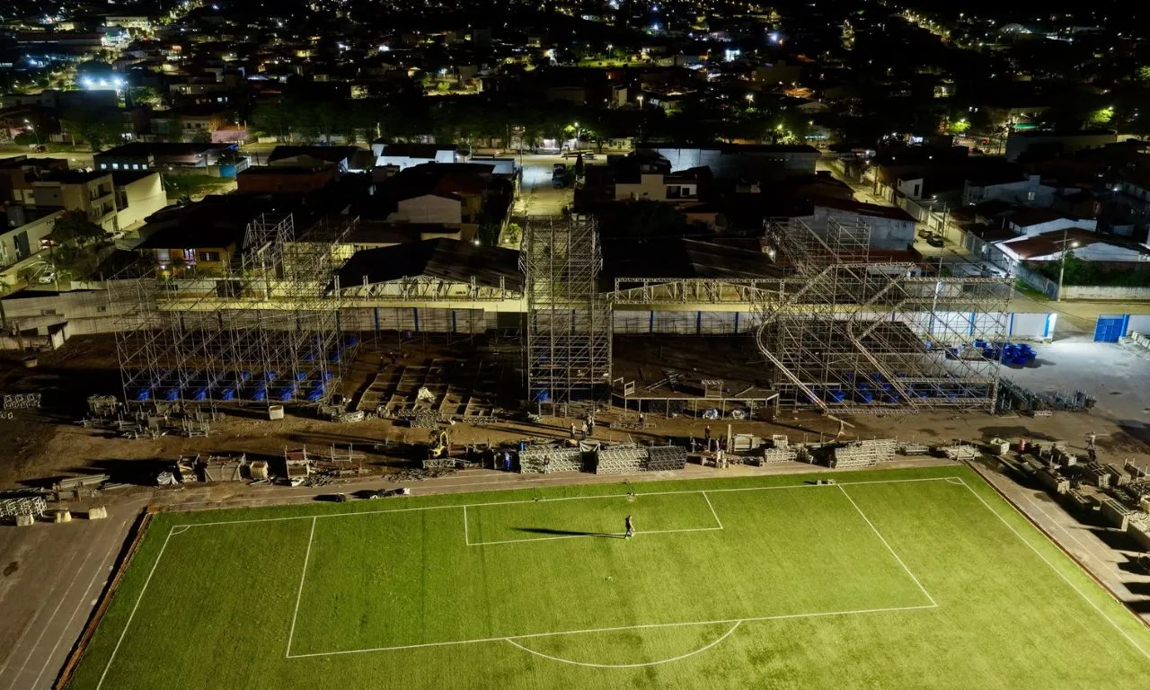 Galinho 2026: maior palco da história do São João de Serrinha começa a ser montado