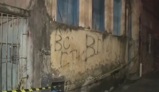 Parte de casarão desaba no Tororó, em Salvador; imóvel foi interditado