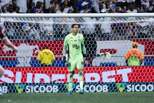 Ronaldo Em A&ccedil;&atilde;o Pelo Bahia Por Let&iacute;cia Martins Ecb