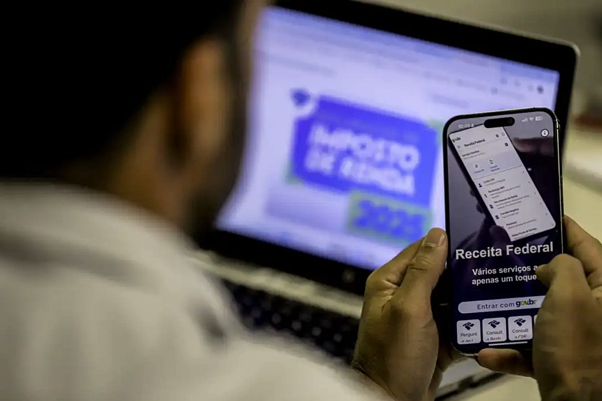 Informação de o Governo vai notificar filhos que moram com os pais é fake news, diz Receita. Foto: Joedson Alves/Agência Brasil