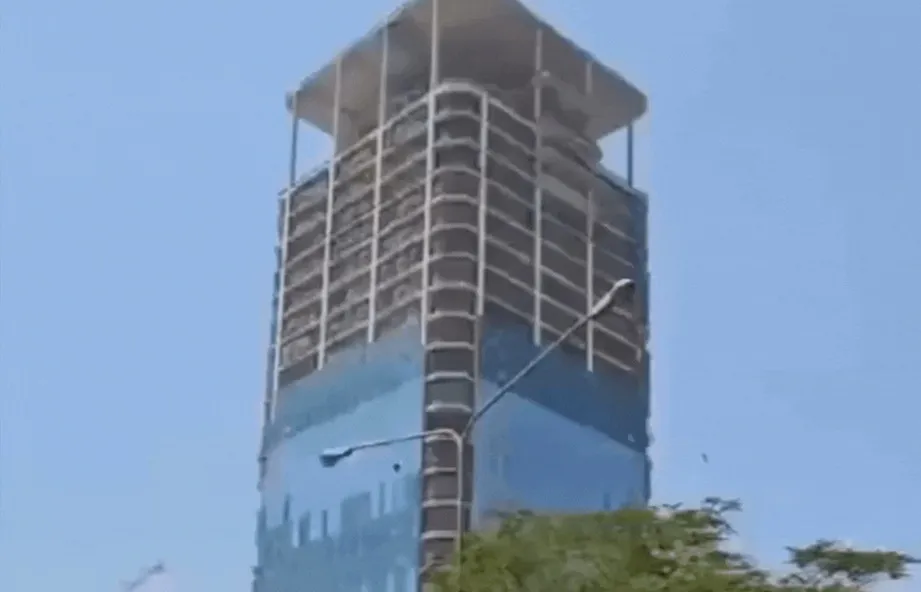 Vídeo: veja momento em que arranha-céu desaba na Tailândia