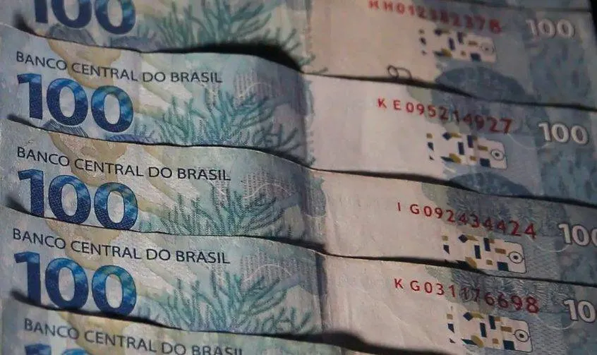 Governo bloqueia R$ 2,9 bilhões do Orçamento para cumprir meta