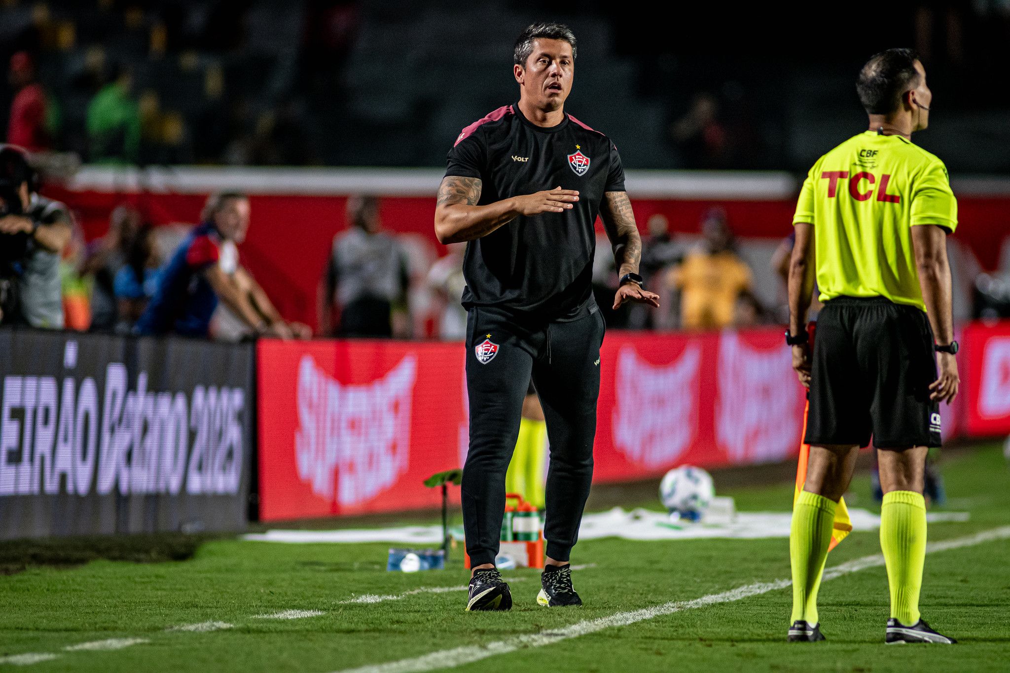 Apesar dos desfalques, Carpini pode repetir escalação de vitória contra Fortaleza | Foto: Victor Ferreira/EC Vitória