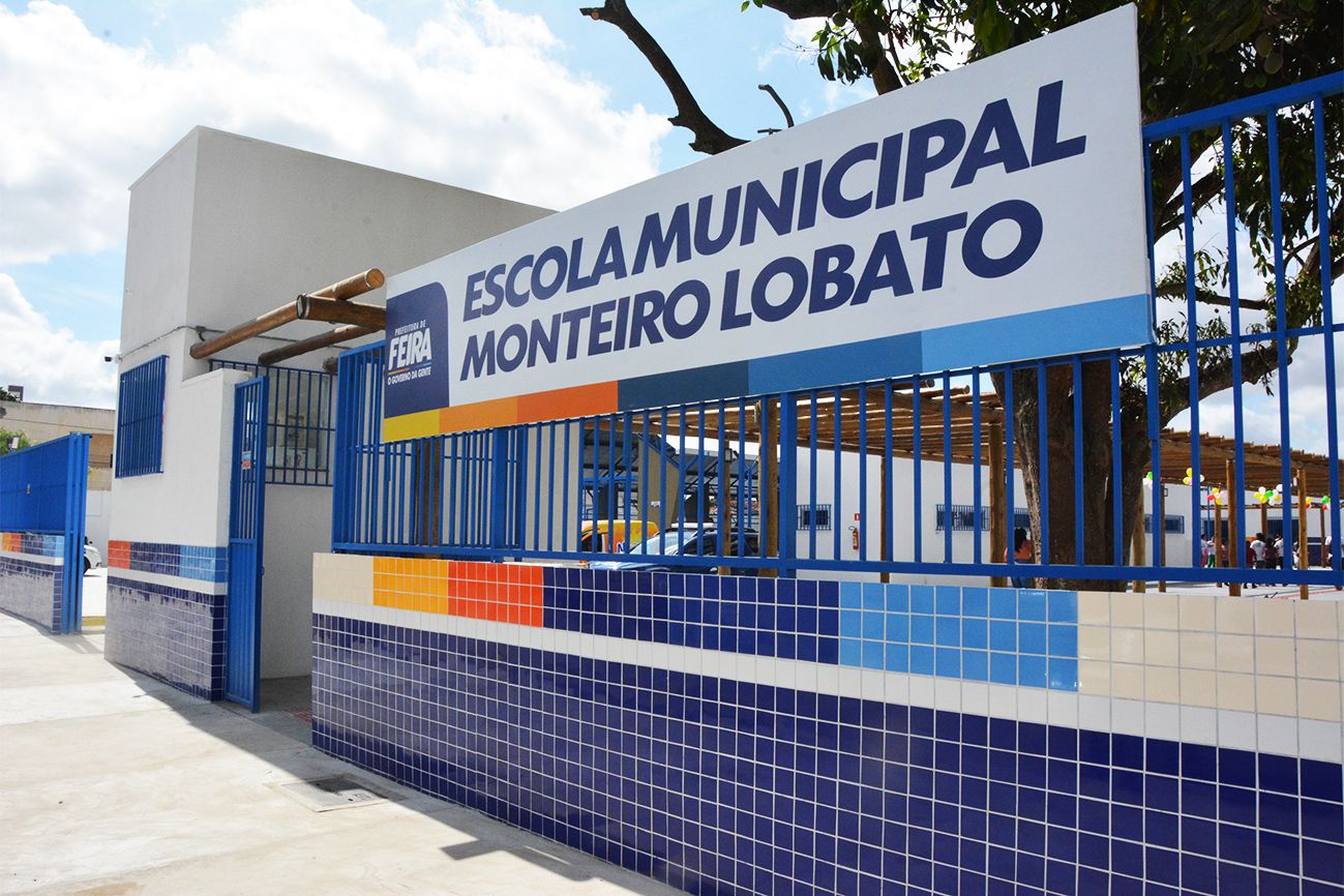 Escola Municipal Monteiro Lobato, No Bairro Capuchinhos, Em Feira De Santana