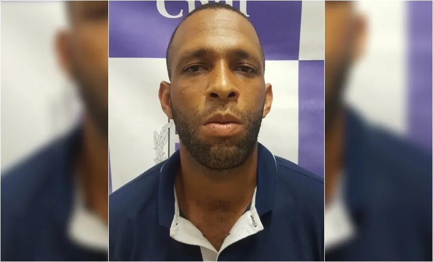 Foragido é preso em flagrante na Avenida Suburbana momentos antes de assalto