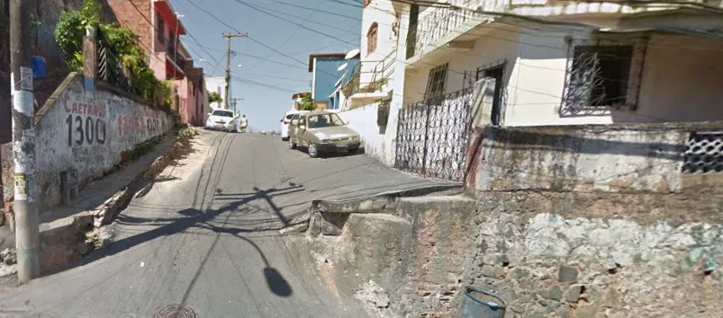 CARRO-BOMBA: Veículo utilizado em assalto a banco de Salvador é localizado com explosivos