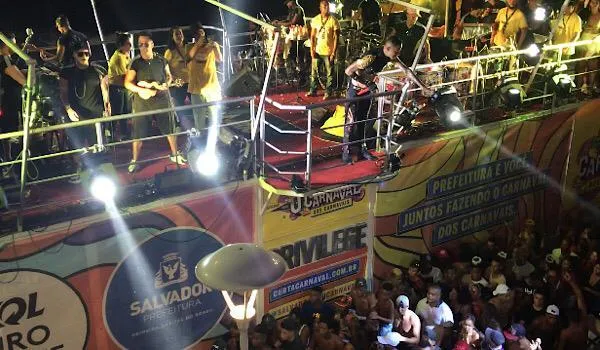 VÍDEO: 'Vou parar de tocar no Carnaval de Salvador', ameaça Kannário após brigas durante passagem na Barra