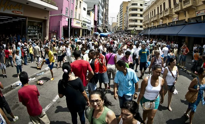 Pesquisa do IBGE aponta aumento de 0,79% da população estimada do Brasil:  210 milhões de habitantes