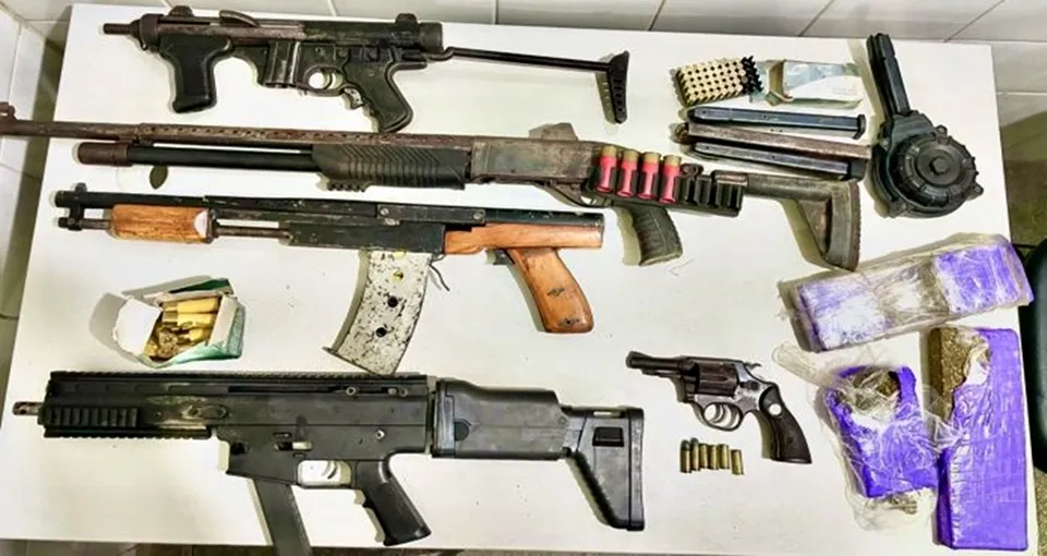 Trio fortemente armado é morto em confronto com a PM em Piritiba