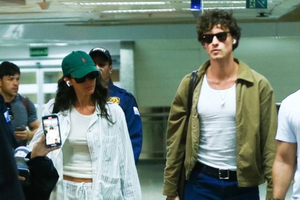 . Bruna Marquezine e Shaw Mendes desembarcam em Salvador para curtir o Carnaval. | Cr&eacute;dito Dilson Silva Webert Belicio  Tom Z&eacute; Fonseca Agnews