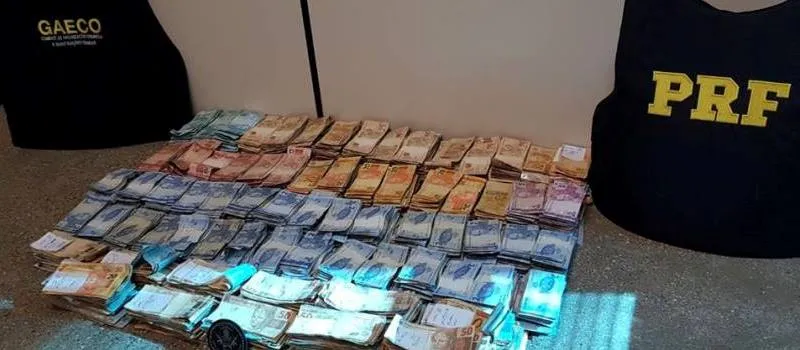 “DESVIO DE ROTA”: Agentes apreendem mais de R$ 300 mil em Itapuã durante Operação