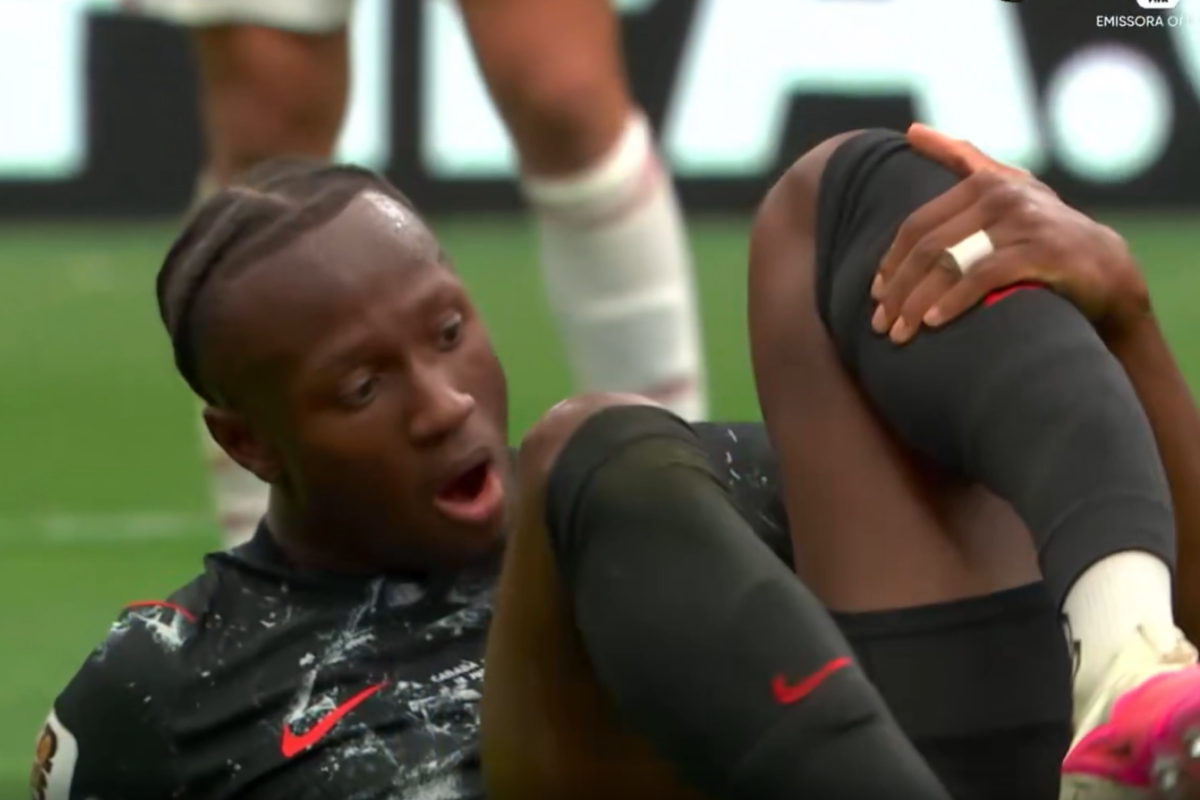 Imagem forte! Jogador do Canad&aacute; quebra perna em vit&oacute;ria contra o Catar. Foto: Redes Sociais