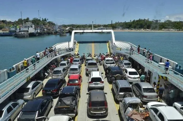 Dinheiro gasto com projeto da ponte Salvador-Itaparica daria para governo comprar 12 novos ferries