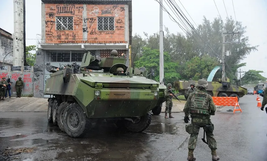 Polícia investiga mortes durante operação no Complexo da Maré