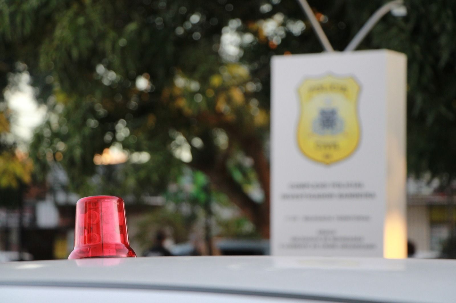 M&atilde;e &eacute; acusada de permitir viola&ccedil;&atilde;o e exposi&ccedil;&atilde;o sexual da pr&oacute;pria filha na Bahia. Foto: Ilustra&ccedil;&atilde;o PC