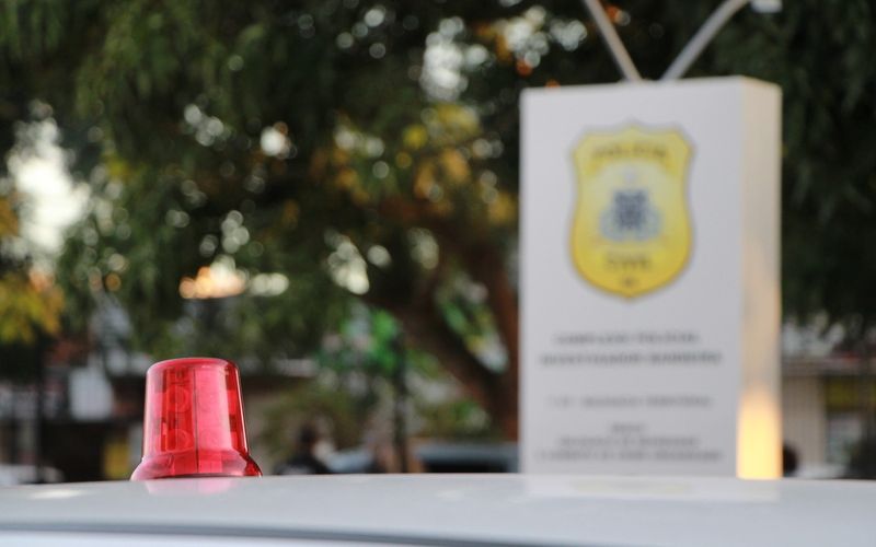 Segundo a investiga&ccedil;&atilde;o, os suspeitos n&atilde;o apenas agrediram o idoso, mas tamb&eacute;m invadiram a resid&ecirc;ncia, o que pode agravar a tipifica&ccedil;&atilde;o do crime/Foto: Divulga&ccedil;&atilde;o/&nbsp; Ascom PC-BA