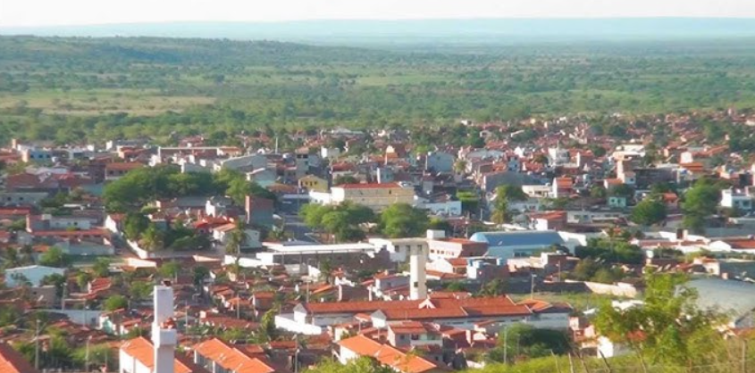 Um homem de 27 anos foi preso ap&oacute;s ser encontrado escondido dentro de uma caixa d&rsquo;&aacute;gua, na tarde de ter&ccedil;a-feira (2), em Araci, no nordeste da Bahia